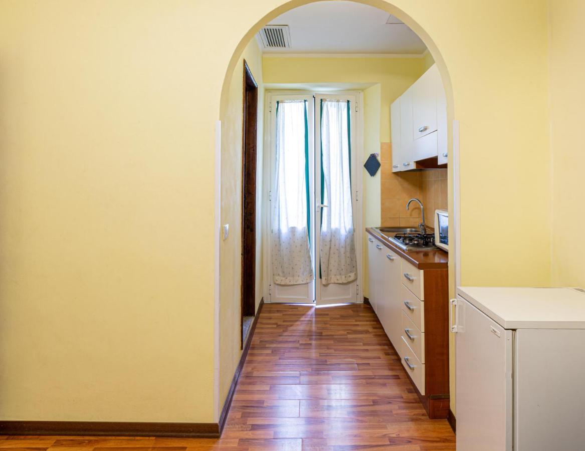 Roma Family Apartment ภายนอก รูปภาพ
